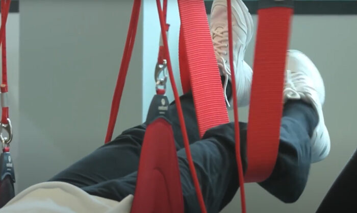 Recommended Exercise Therapy for People with Hemiplegia: “Sling Exercise Therapy Using Redcord” – At the Physio Center for Foreign Residents in Japan