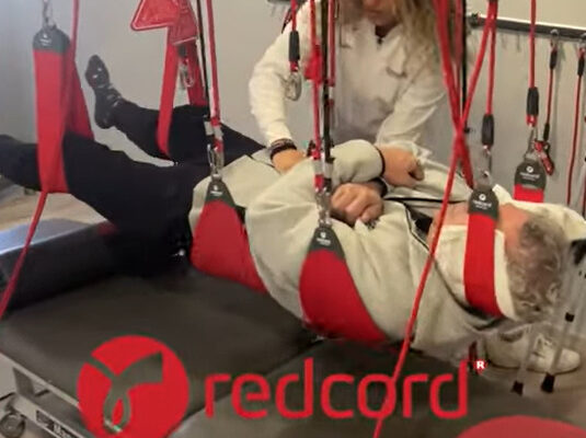 Regain Your Balance with “Sling Exercise” Using Redcord – Effective Rehabilitation from Norway for Stroke Patients, Especially for Foreign Residents in Japan